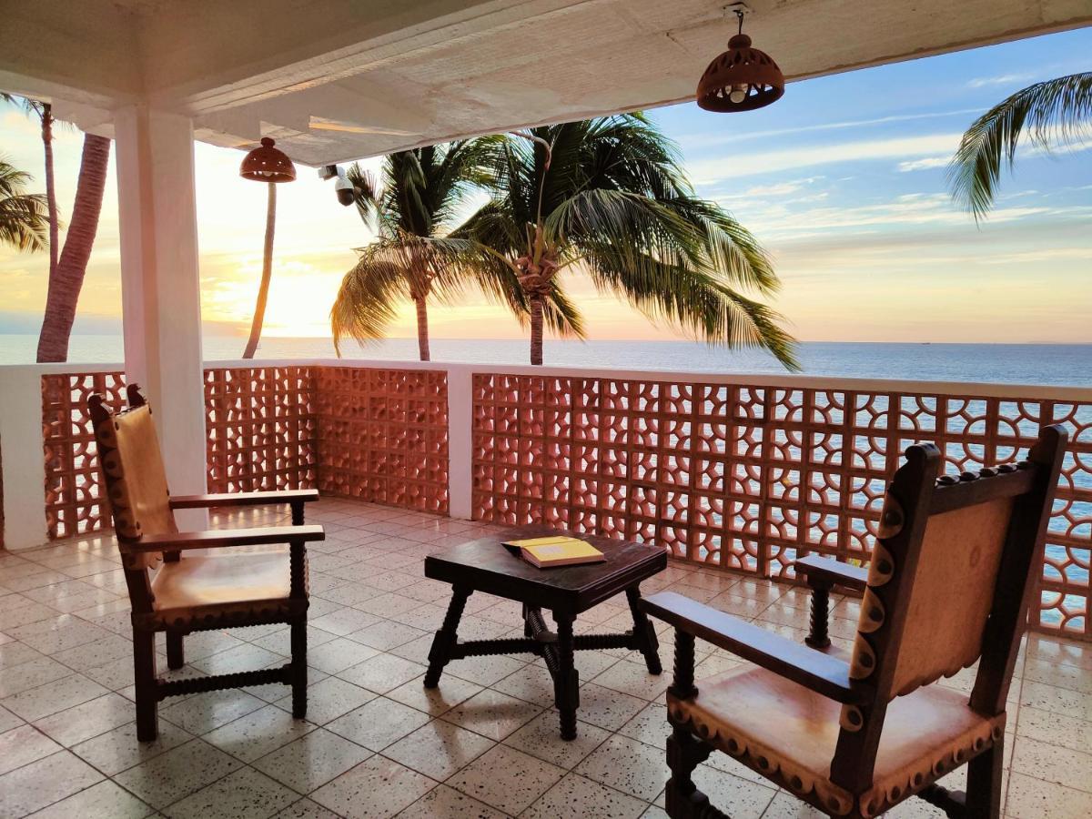 Hotel Rosita Puerto Vallarta Exteriör bild