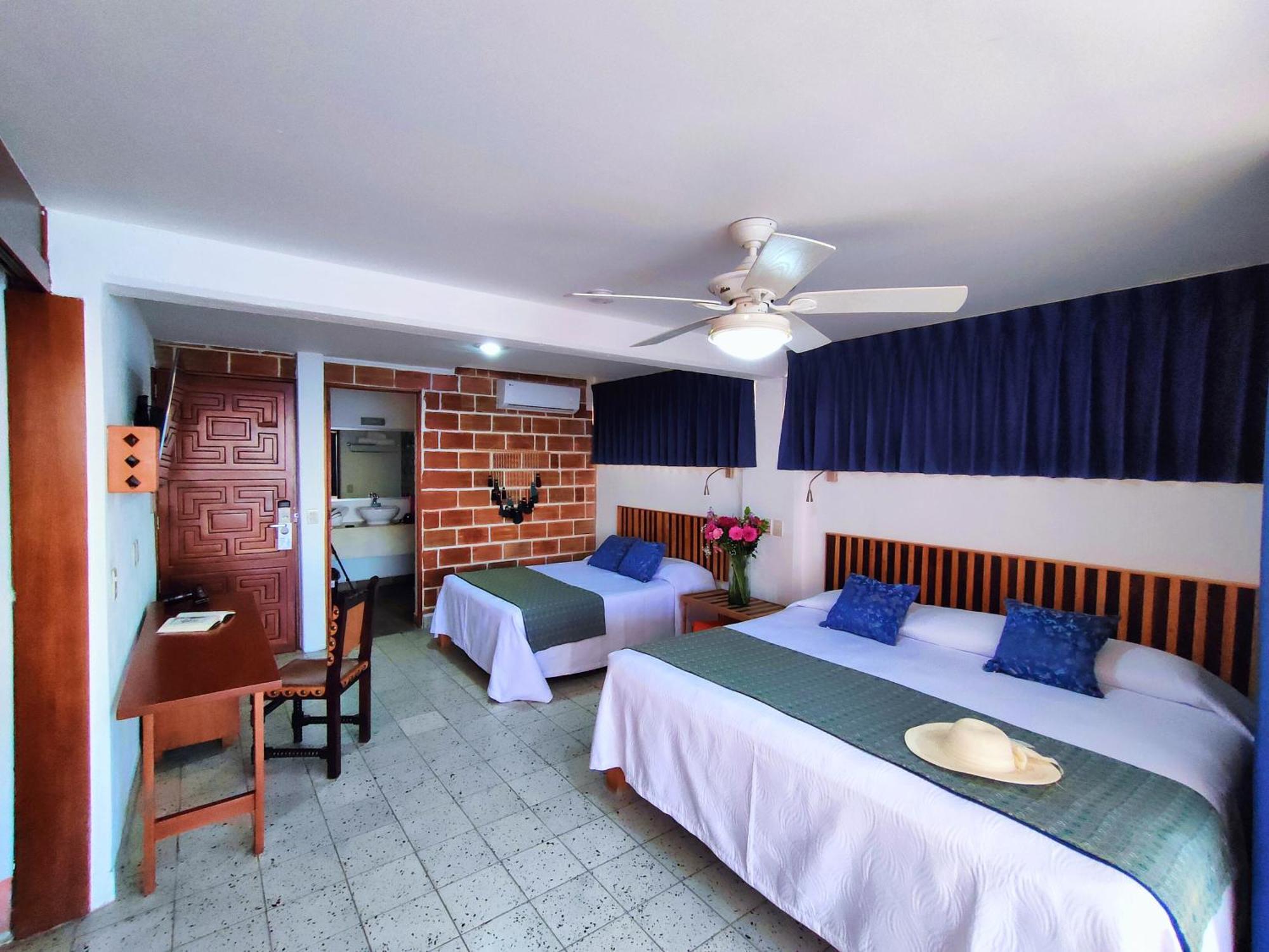 Hotel Rosita Puerto Vallarta Exteriör bild