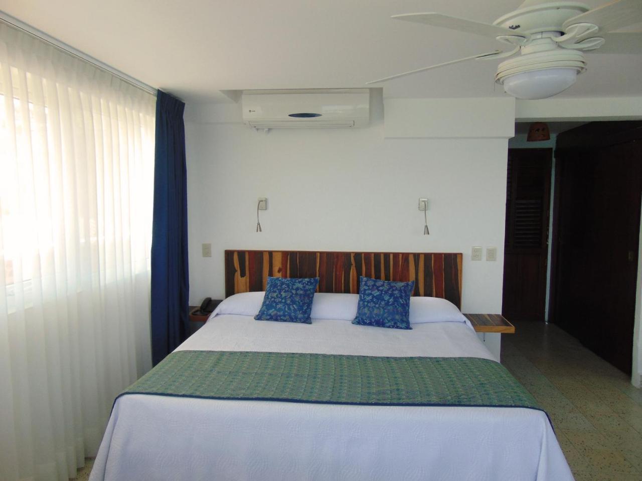 Hotel Rosita Puerto Vallarta Exteriör bild