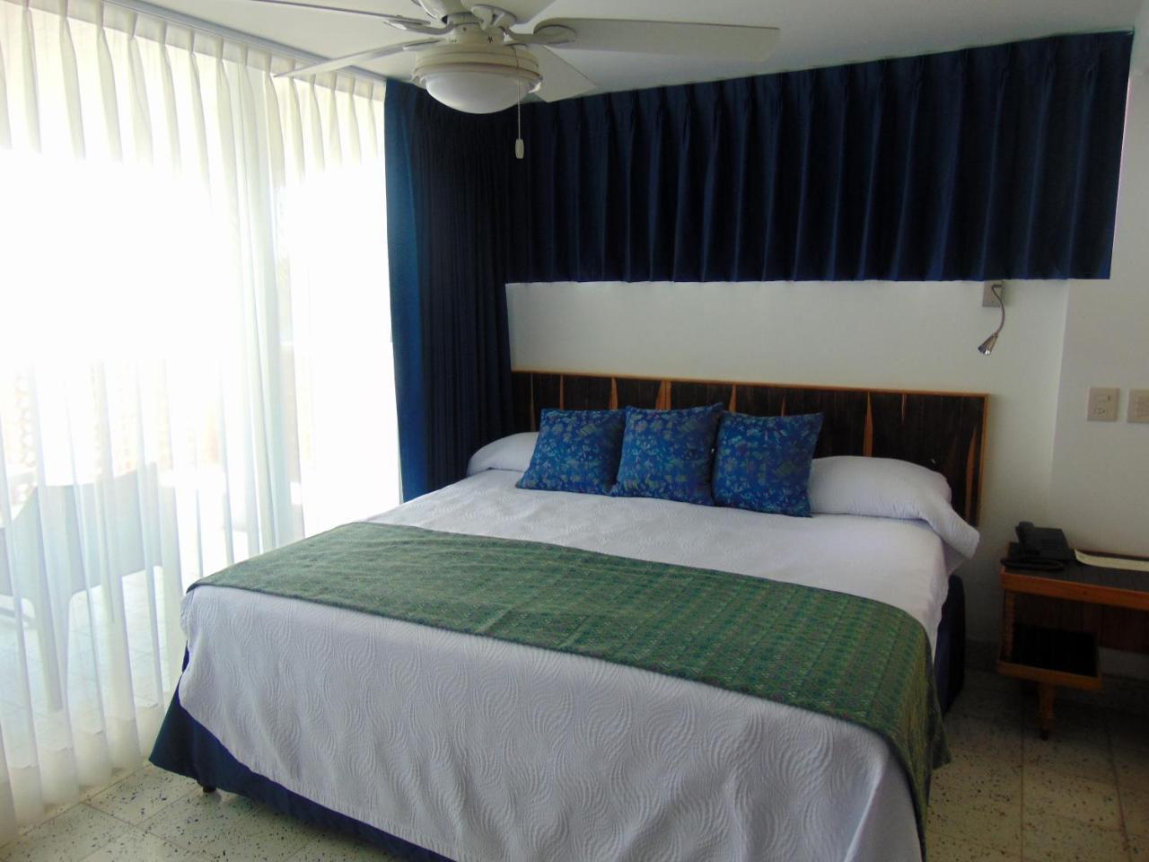 Hotel Rosita Puerto Vallarta Exteriör bild